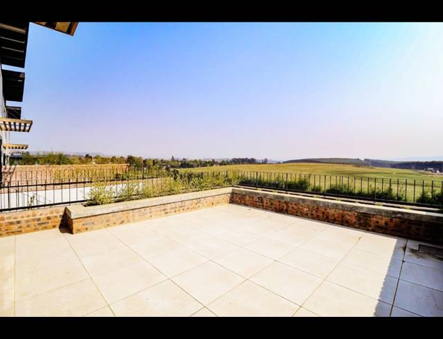 3 BEDROOM TOWNHOUSE FOR SALE IN LEONARD